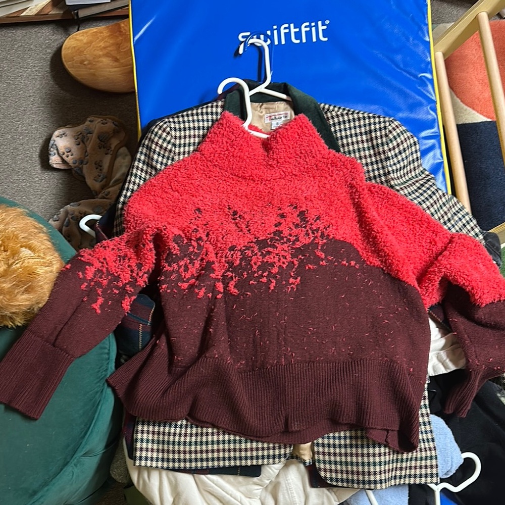 Lululemon Red and Brown Sweater size 6